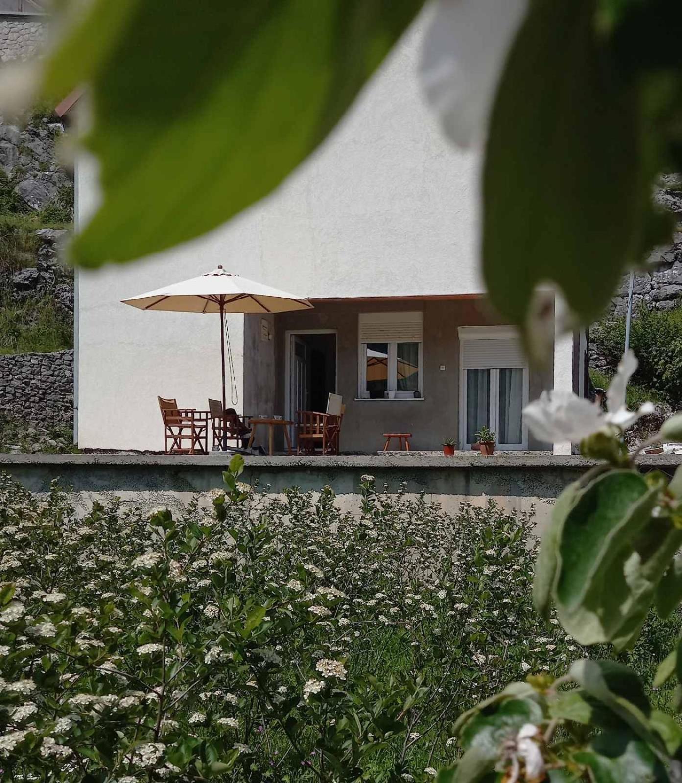 Konak Ugnji-Village Cetinje Exteriér fotografie